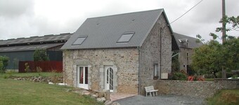 Charming stone house near sea with garden and BBQ