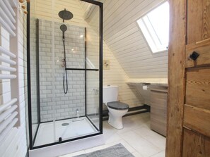 Towels - Authentic Stay at the Manor with Pets Allowed (Portbail)
