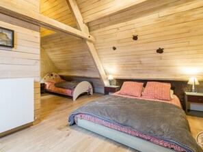 5 chambres, bureau, Wi-Fi gratuit, draps fournis