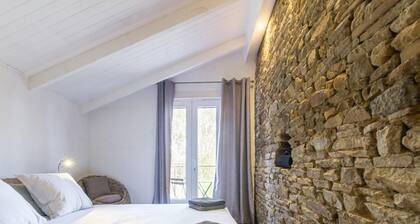Maison mitoyenne avec balcon en campagne, Wi-Fi, parking, animaux admis
