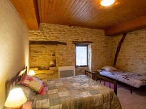 2 bedrooms