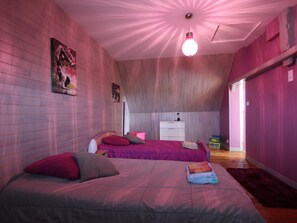 2 dormitorios y Internet