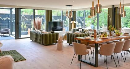 Architect Villa in Marcq-en-BarĆul with Games, WiFi, AirCon and Parking