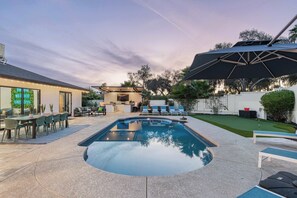 Pool - Modern Wellness Oasis w/ Sport Court, Gym & Spa (Scottsdale)