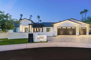 Exterior - Modern Wellness Oasis w/ Sport Court, Gym & Spa (Scottsdale)