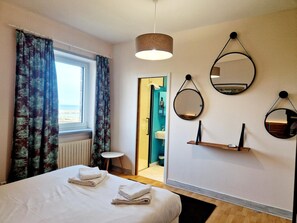 4 bedrooms, free WiFi