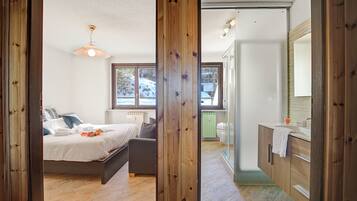 2 kamar tidur, Wi-Fi gratis, dan seprai linen