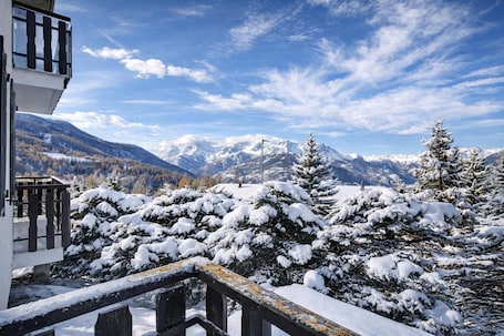 Apartamento família, vários quartos (Appartamento Bellevue Richardette) | Sacada. Appartamento Bellevue Richardette