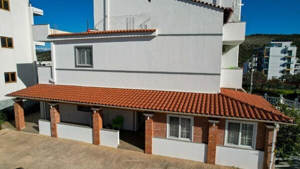 Aktea Apartments - Ksamil