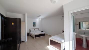 Quadruple Room, City View | Free WiFi