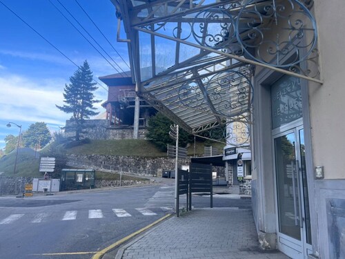 Appartement à Cauterets: 4 pers, parking, proche thermes
