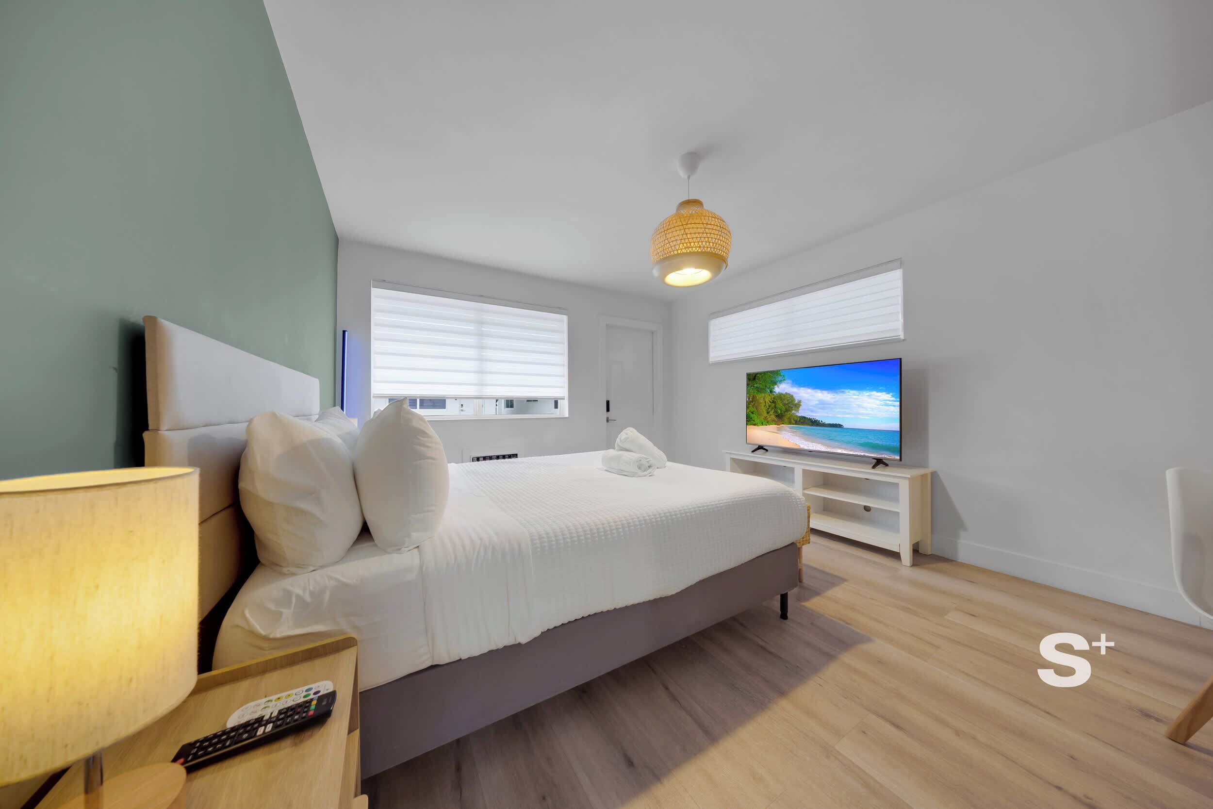 Iron/ironing board, travel cot, WiFi, bed sheets