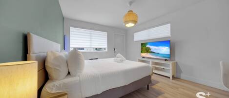 Iron/ironing board, travel cot, WiFi, bed sheets