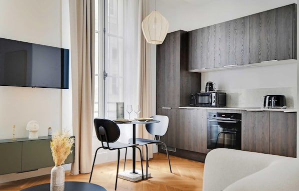 Apartment | Private kitchen - Wonderful Studio - 2P - Opera Garnier (Paris)