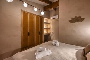 1 habitación, tabla de planchar con plancha, wifi y ropa de cama 