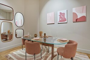 Apartment | Dining