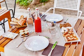 Free daily buffet breakfast - Tenuta Doxi (Sannicola)