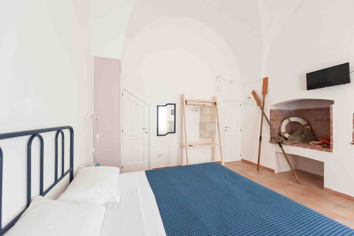 Standard Room, Patio | WiFi (free)