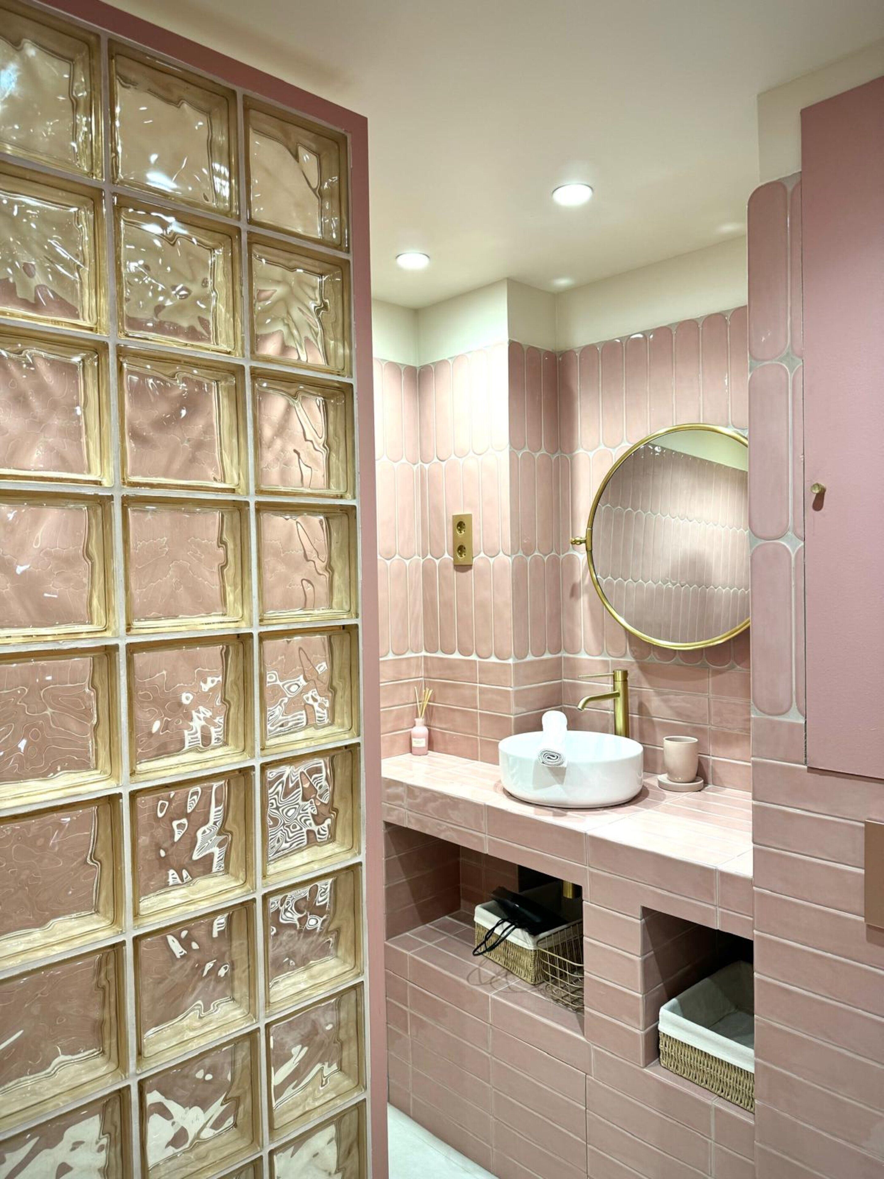 Apartamento | Baño | Secador de pelo, jabón y champú