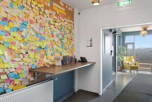 Lobby - Blue Mountain Apartments - Corner Studio with View (Kópavogur)