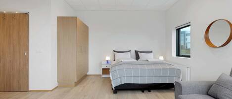 1 bedroom, WiFi, bed sheets