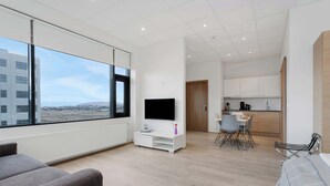 Téléviseur, bureau