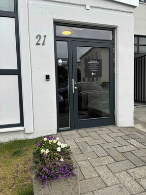 Exterior detail - Frost Apartments - Standard Studio (Reykjavík)