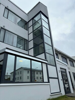 Exterior detail - Frost Apartments - Standard Studio (Reykjavík)