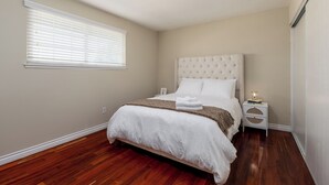 4 Schlafzimmer, Bügeleisen/Bügelbrett, WLAN, Bettwäsche
