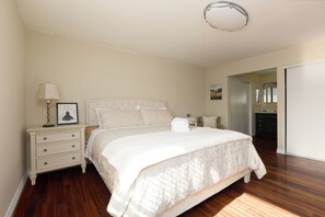 4 chambres, fer et planche à repasser, Wi-Fi, literie fournie
