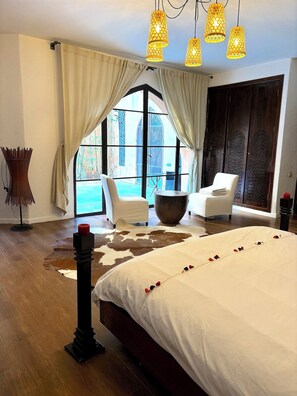 6 عدّة غرف نوم ومكواة/لوح كي وواي فاي مجانًا وملاءات أسرّة