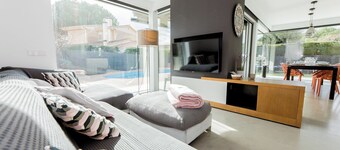 CHALET ELS PINS WITH POOL BANYOLES