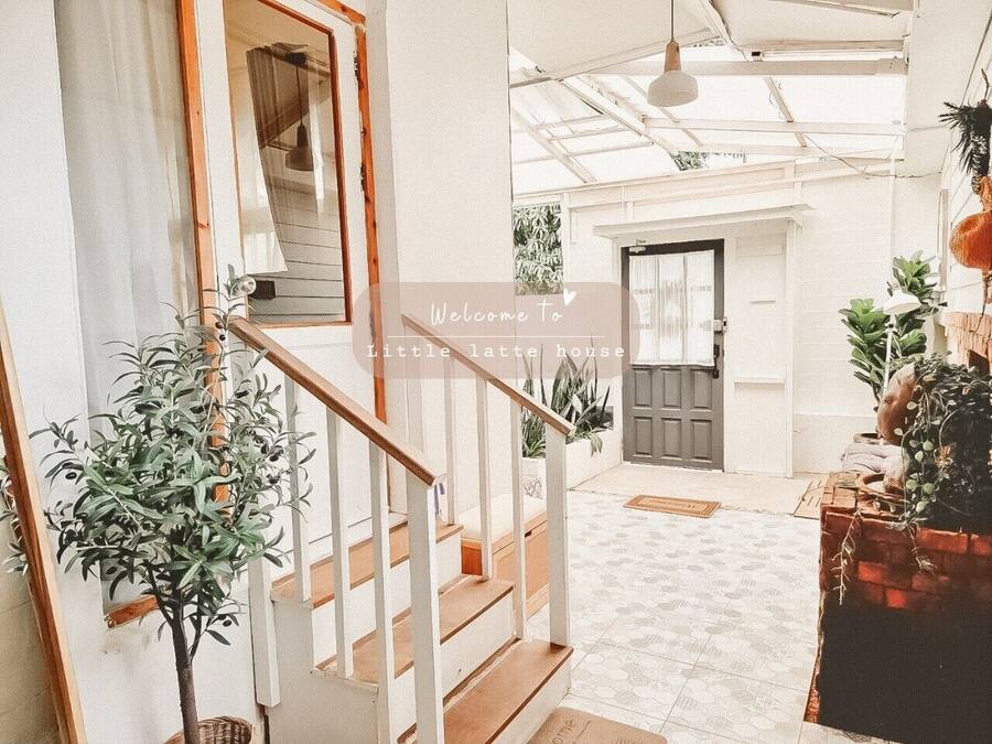 32-inch LED TV with digital channels, streaming services