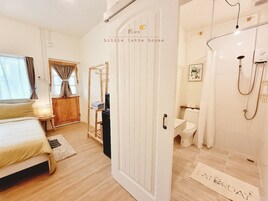 Double Room | In-room safe, desk, laptop workspace, iron/ironing board