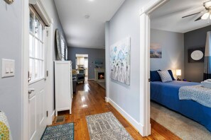 2 bedrooms, desk, iron/ironing board, WiFi