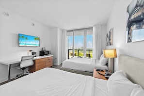 Desk, iron/ironing board, WiFi, bed sheets
