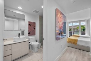 Douche, serviettes fournies