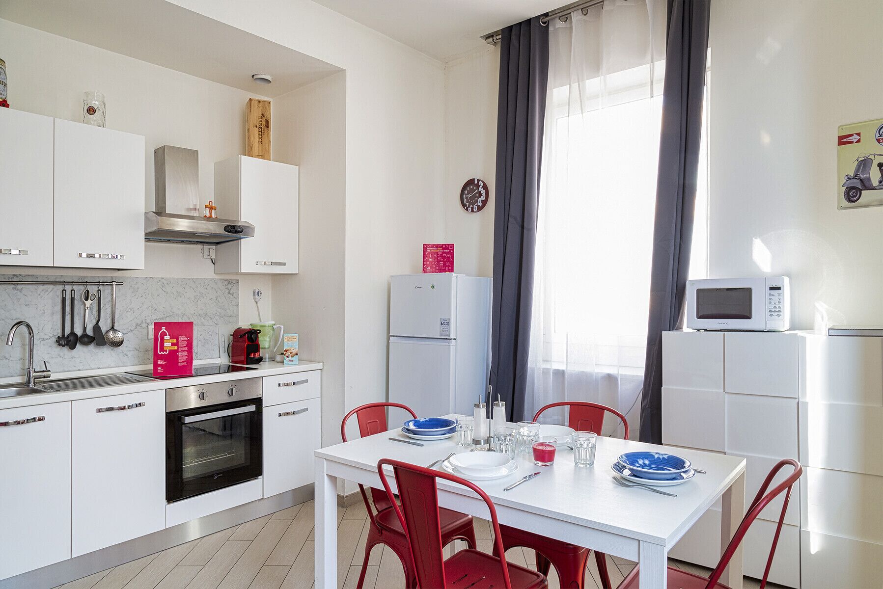 Fridge, microwave, oven, coffee/tea maker