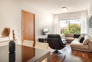 Luxury Apartment, City View | Living area - Phaedrus Living Evergreen City Flat (Strovolos)