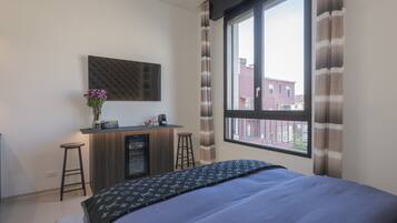 1 bedroom, iron/ironing board