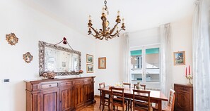 Dining - I Fiori 3/16 Apartment by Wonderful Italy (Sanremo)