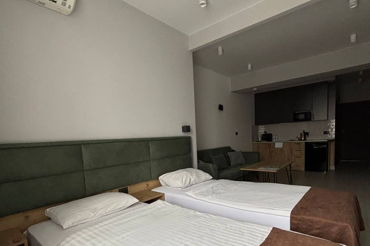Comfort Double or Twin Room, Kitchen | Blackout drapes, soundproofing, iron/ironing board, free WiFi