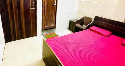 Goroomgo G.S palace Lucknow