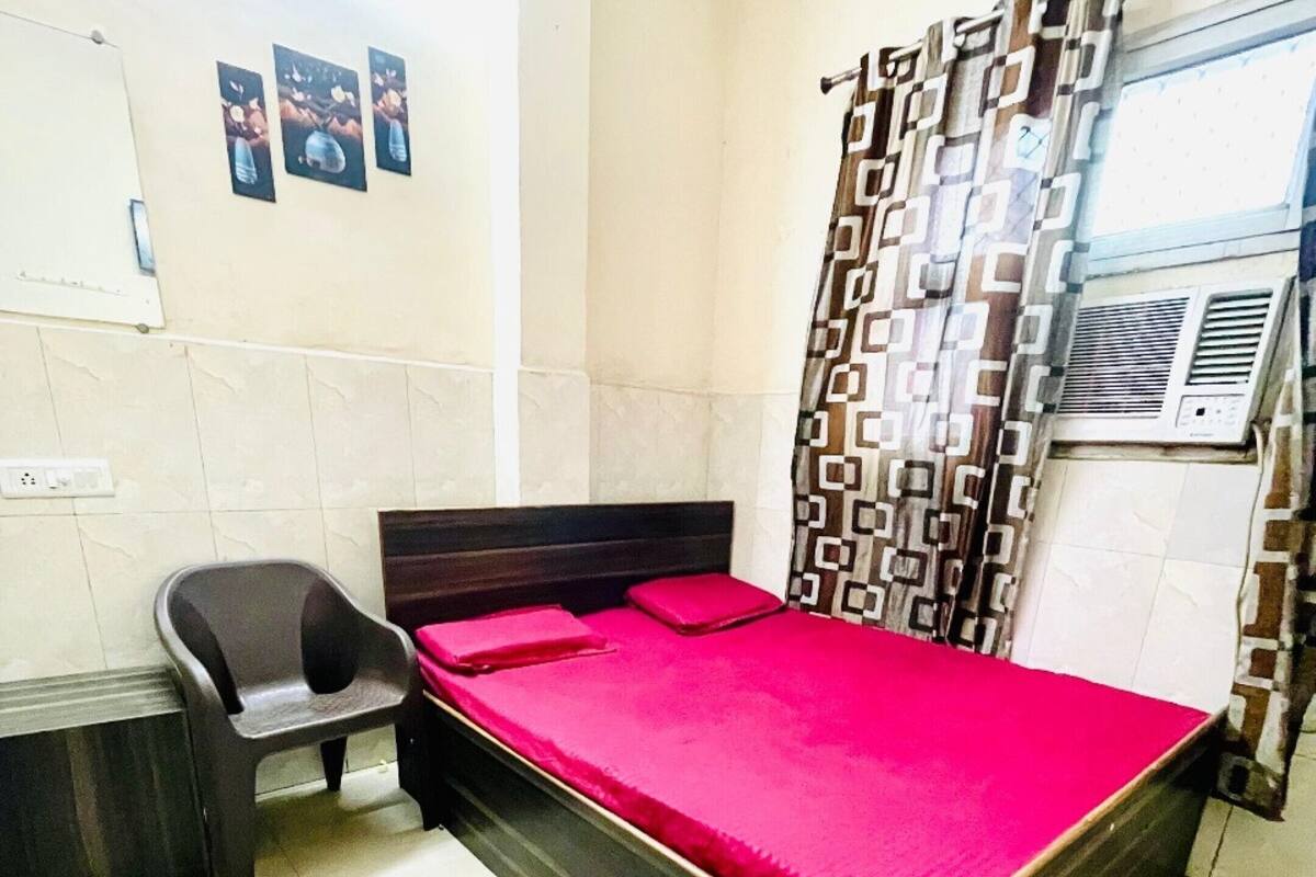 Deluxe Double Room, City View | WiFi (free), bed sheets