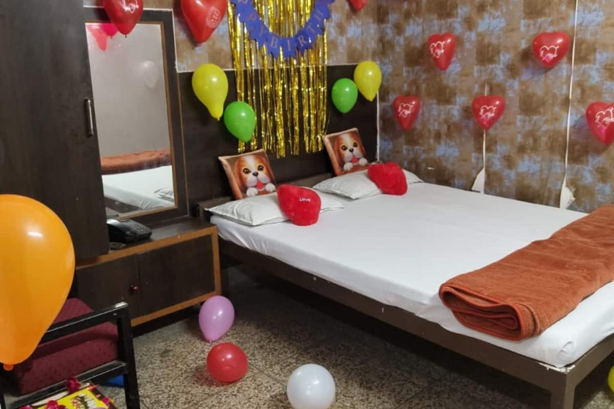 WiFi (free), bed sheets