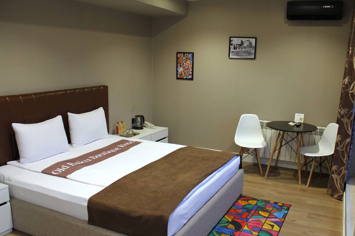 1 bedroom, free minibar items, in-room safe, desk