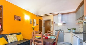 Fridge, oven, dishwasher, electric kettle