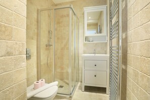 Apartment | Bathroom - Charming Apartment Center of Paris (Paris)