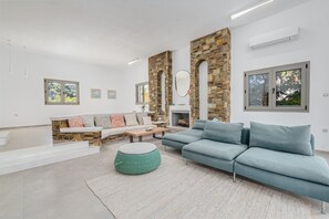 Villa | 6 slaapkamers, een bureau