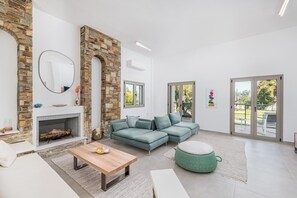 Villa | 6 bedrooms, desk, soundproofing - White House Villa Pefkochori (Kassandra)